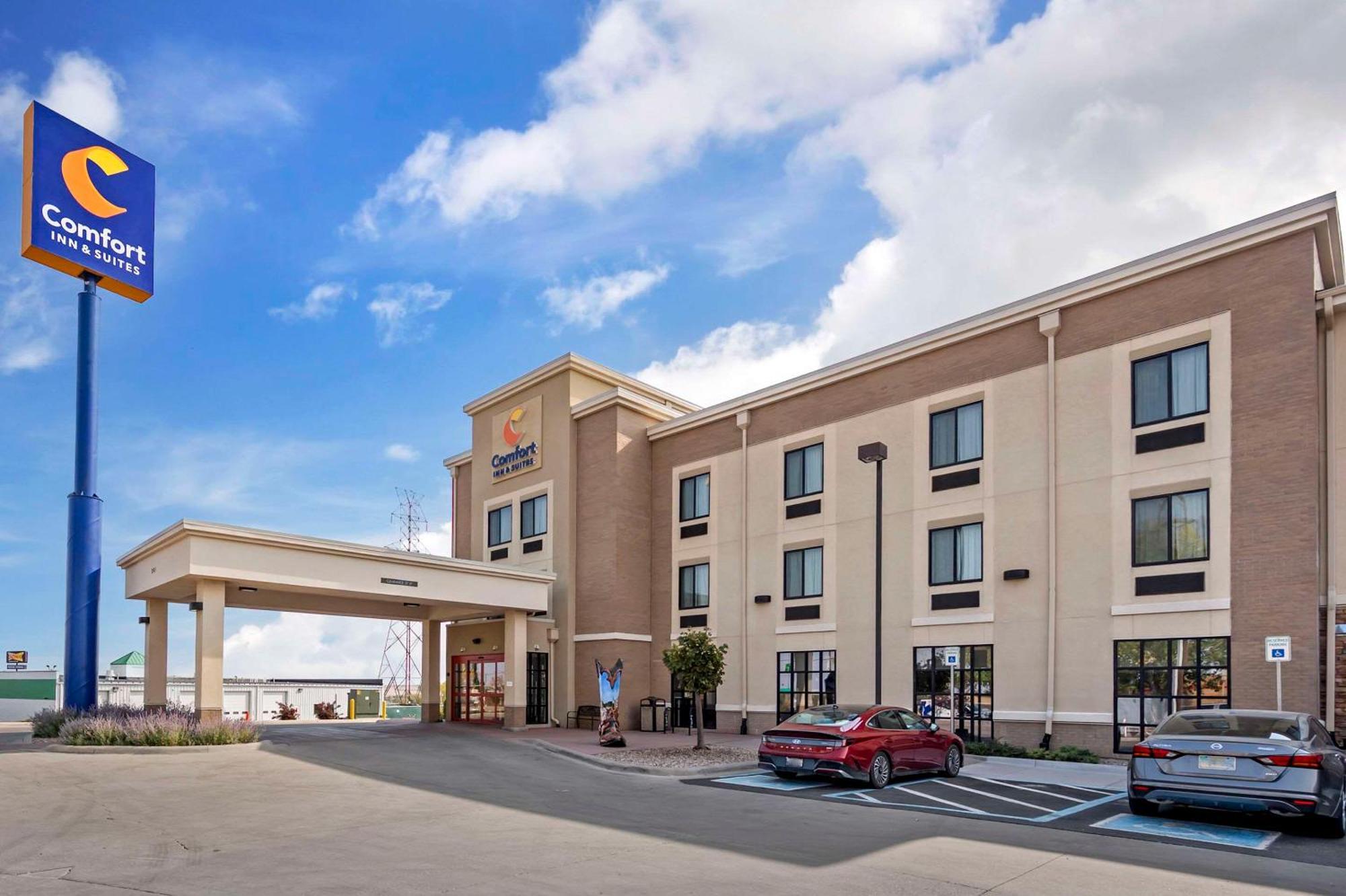 שאיין Comfort Inn & Suites מראה חיצוני תמונה